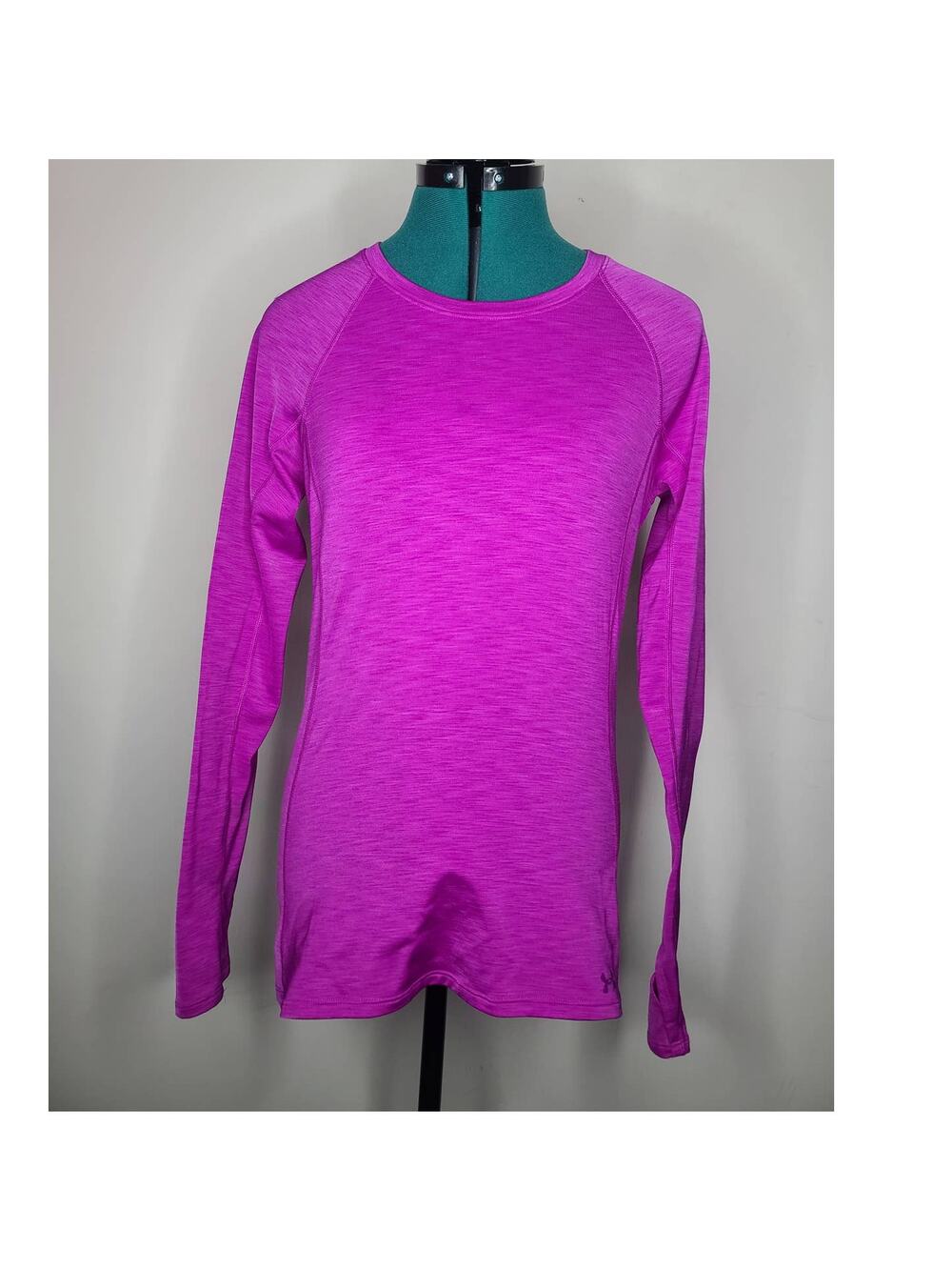 Under Armour long sleeve athletic shirt - no tag - M?